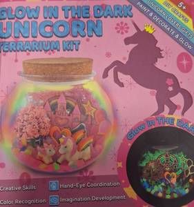 lot 50499 image: Glow In The Dark Unicorn Terrarium Kit