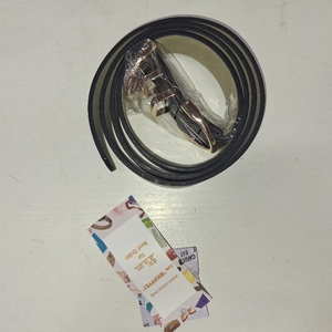lot 57055 image: WHIPPY Gold Buckle Belt for Women Leather Belt Ladies Fashion Waist Belt for Jeans Pants Dresses, Black, Fit Waist Size 37-42