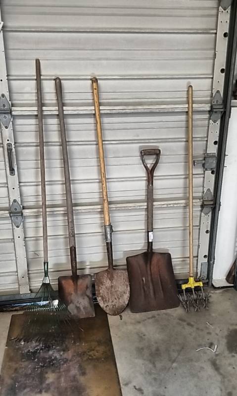 lot 21 image: Shovels and Other Long Handled Tool Lot-  5 Pieces Total