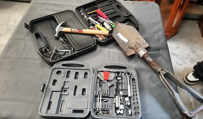lot 35 image: Misc Tool Lot