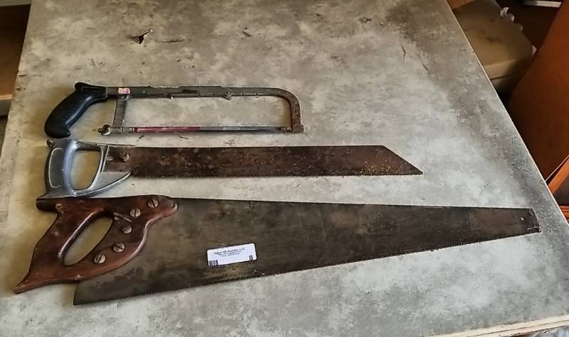 lot 8 image: Handsaw Lot- 3 Total