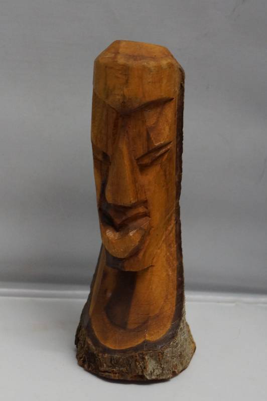 lot 503 image: Hand Carved Wooden Totem