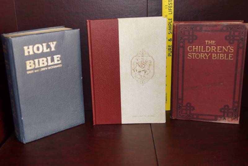 lot 542 image:  Giant Print Bible, Young People of the Bible & The Childrens Story Bible