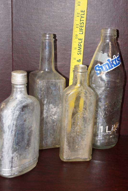lot 566 image: 4 Vintage Glass Bottles