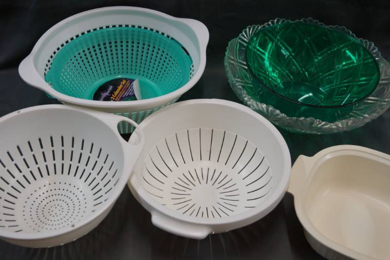 lot 95 image: Kitchen Strainer Lot