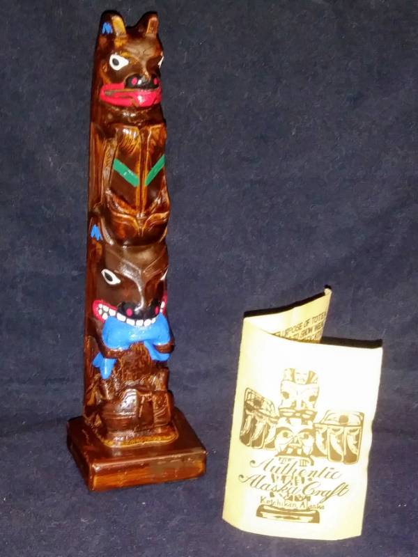 lot 477 image: Alaskan Totem Pole by Authentic Alaska Craft (Resin)