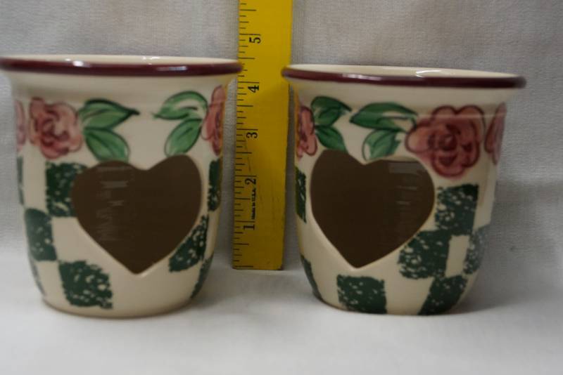 lot 125 image: 1995 Shannon & Daughters Stoneware Candle Holders