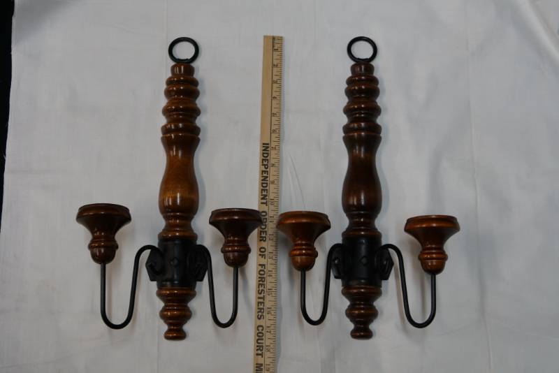 lot 140 image: WOW 2 Metal & Wood Ornate Wall SconceCandle Holders