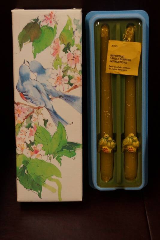 lot 143 image: AVON VINTAGE CANDLES LOVE BIRD TAPERS  CERAMIC HUGGERS  Never Used
