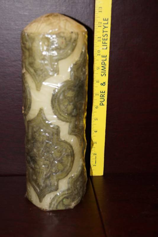 lot 151 image: Vintage Tall Wedgefield Decorative Candle