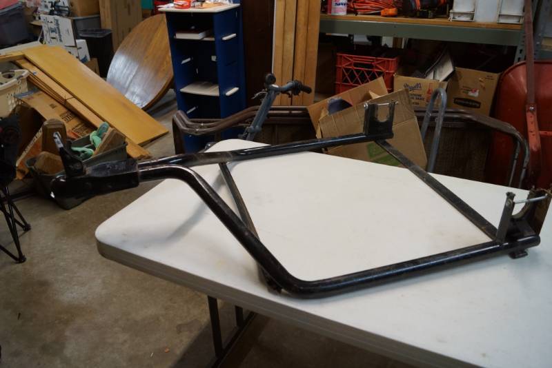 lot 49 image: Tow Bar- VW or Other  1 78th Hitch Size