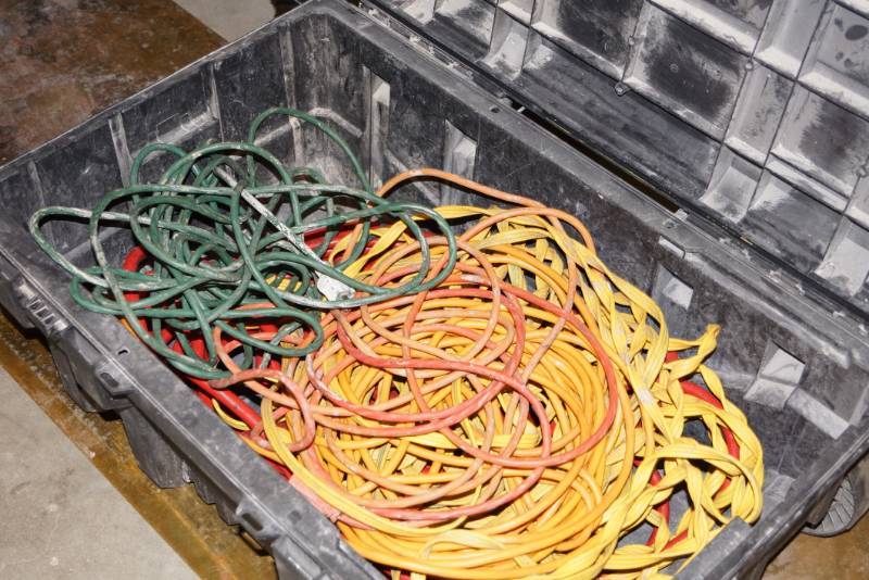lot 48 image: Large Lot of Extension and Air Hoses-  Free Husky Box To Carry Them All