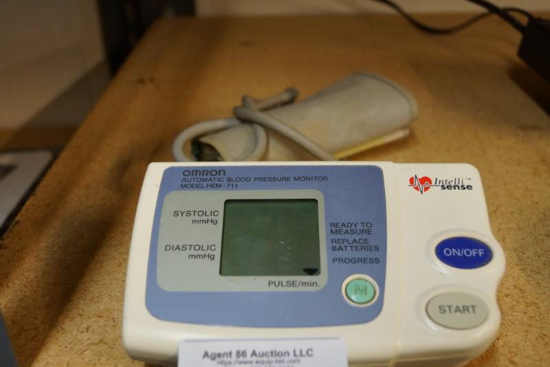 lot 61 image: Omron-Blood Pressure Monitor