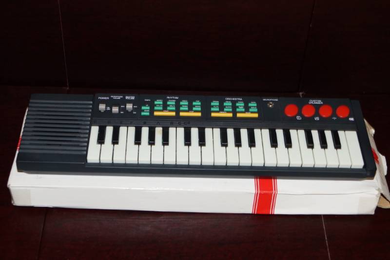 lot 179 image: Keyboard- Piano