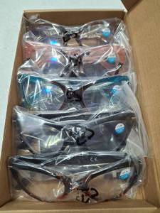 lot 368 image: MMOWW Oversized Square Reading Glasses Fashion Cute Blue Light Blocking Computer Readers for Women 5 Pack