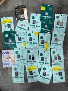 Lot of 21 Various SD Cards - Various Brands and Sizes