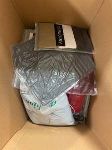 lot 30168 image: Box of 40 Pieces of Clothes