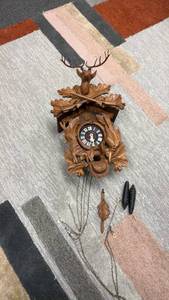 lot 805 image: Cuckoo clock