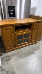 lot 944 image: TV stand 36 x 46 x 22 in