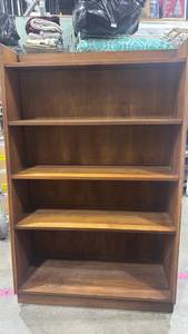 lot 952 image: 5-Shelf Wooden Bookcase 60x38x14