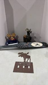 lot 1027 image: Moose toilet paper holder, switch plate and more