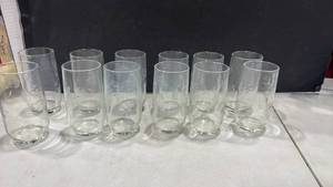 lot 1058 image: 12 etched drinking glasses