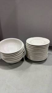 lot 1068 image: Pfaltzgraff saucers and small bowls