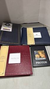 lot 1102 image: Photo Albums