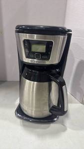 lot 1133 image: BlackDecker Thermal Coffee Maker with Digital Display