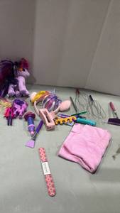 lot 1162 image: My Little Pony Toy and Beauty Accessories Set