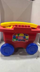 lot 1178 image: Mega Bloks with Building Wagon Set