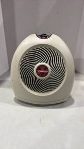 lot 1182 image: Vornado Personal Space Heater