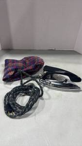 lot 1183 image: General Electric Steam Iron Model F47