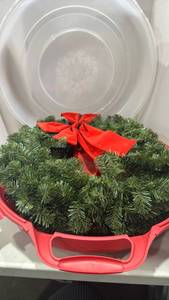 lot 1191 image: 24-inch Christmas Wreath with Storage Box by Homz
