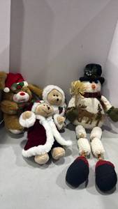lot 1208 image: Holiday Plush Collection - Snowman and Bears