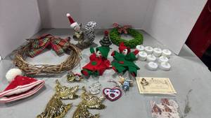 lot 1223 image: Mixed Christmas Ornaments and Decorations Lot