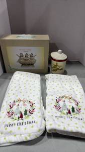 lot 1228 image: Ballerina snowmen figurines, candle and towels