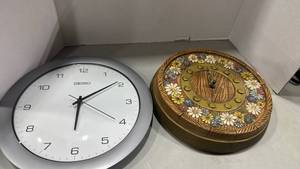 lot 1243 image: Seiko Modern Wall Clock with Floral clock
