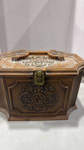 lot 1244 image: Ornate plastic Sewing Box with Compartments