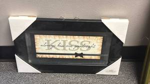 lot 1307 image: Framed wall decor 11x18