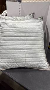 lot 1400 image: 3 large pillows with shams 26x26