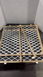 lot 1427 image: Evenflo expandable gate