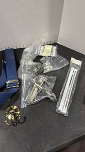 lot 1439 image: Tension rod, hardware, chain and gait belt