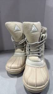 lot 1478 image: Mishansha Winter Duck Boots size 9