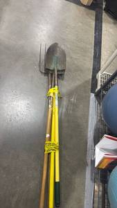 lot 1497 image: Garden Tool Set with Long Handles
