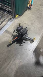lot 1503 image: Heavy Duty Bench Vise with Swivel Base
