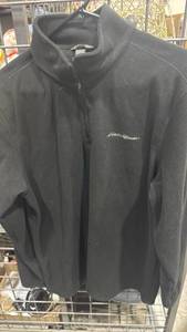 lot 1510 image: Eddie Bauer Mens Black Fleece Jacket