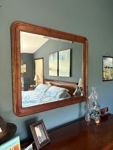 lot 923 image: Kincaid wood framed mirror36 x 42 in