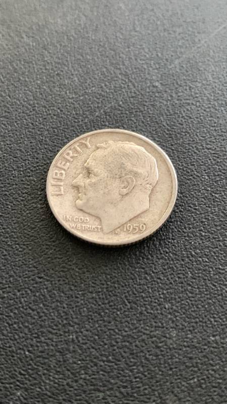 lot 4 image: 1959-D Roosevelt Silver Dime US Coin 90% silver
