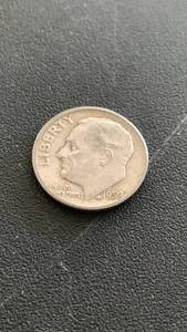 lot 8 image: 1959-D Roosevelt Silver Dime US Coin 90% silver
